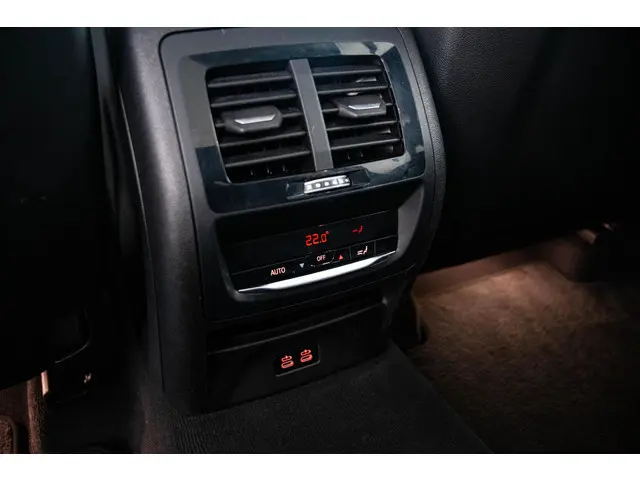 BMW X3 xDrive30e High Executive 2023 Hybride Benzine 37