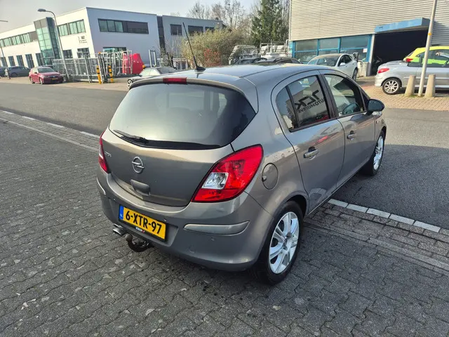 Opel Corsa 1.2-16V BlitZ Navi Nap 2014 Benzine 5