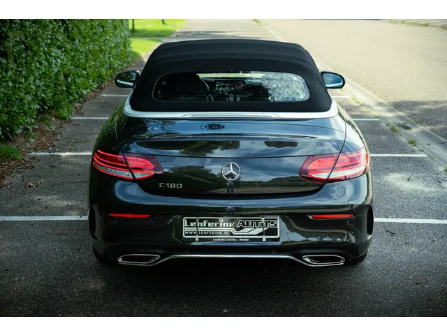 Mercedes-Benz C-Klasse Cabrio 180 AMG Line 2023 Benzine 22