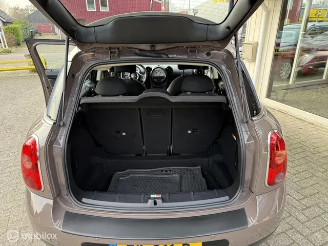 MINI Countryman 1.6 One Pepper 2013 Benzine 12