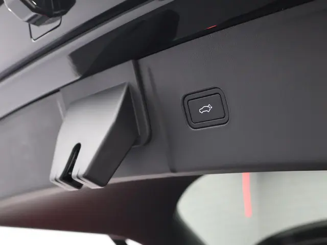 Lynk & Co 08 1.5 More 2026 Hybride Benzine 13