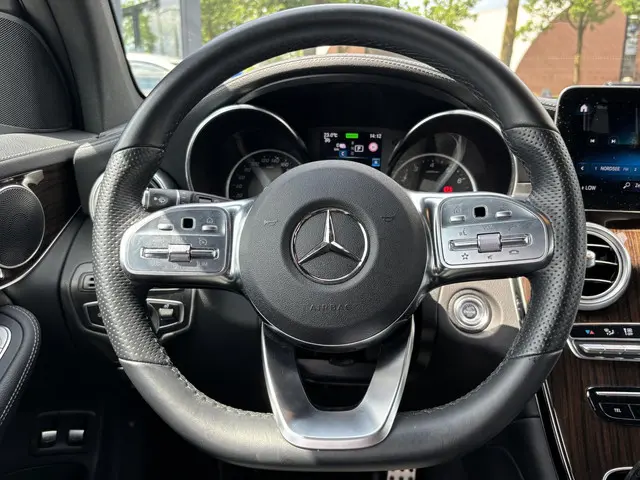 Mercedes-Benz GLC 300e 4MATIC 2022 Hybride Benzine 16