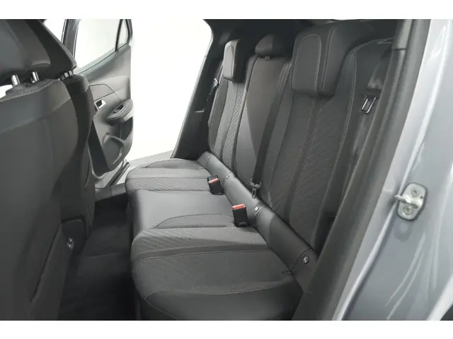 Peugeot 2008 PureTech 130 EAT8 Allure 2024 Benzine 30