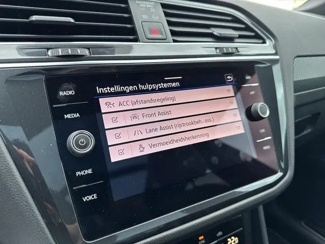 Volkswagen Tiguan 1.5 TSI R-Line 2021 Benzine 14