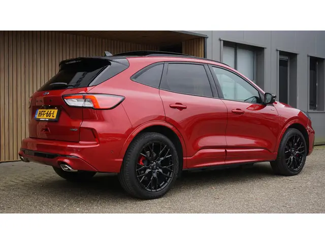 Ford Kuga 2.5 PHEV 224pk ST-line X 2023 Hybride Benzine 5