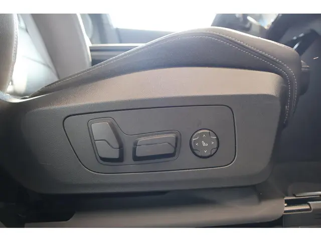 BMW X1 xDrive30e 2024 Hybride Benzine 9