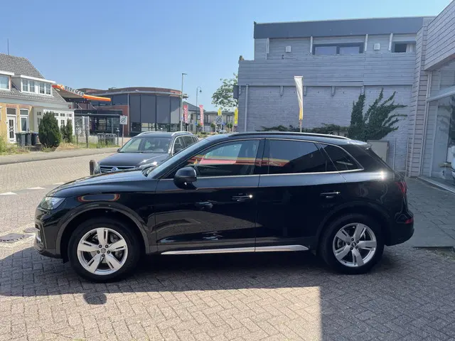 Audi Q5 45 TFSI S Line edition 2021 Benzine 9