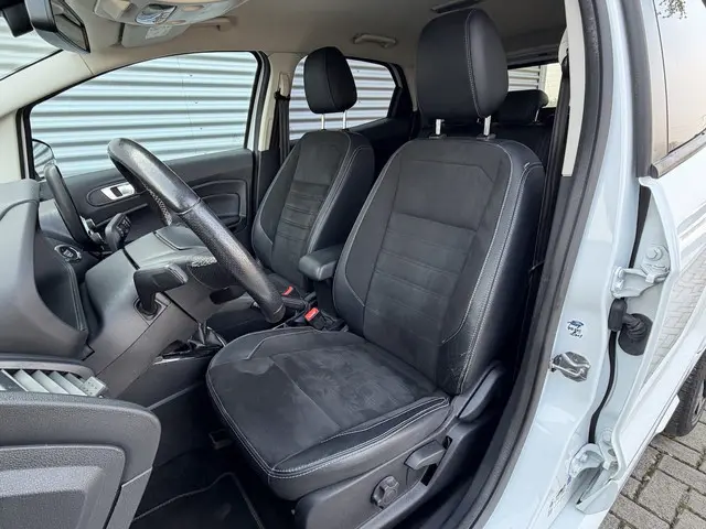 Ford EcoSport 1.0 EcoBoost ST-Line Black 2019 Benzine 8