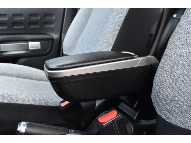 Citroën C3 PureTech 82 ELLE 2018 Benzine 21
