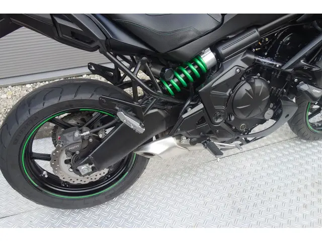 Kawasaki Versys 650 ABS 2017 Benzine 10