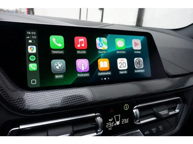 BMW 1 Serie 118i 2020 Benzine 14