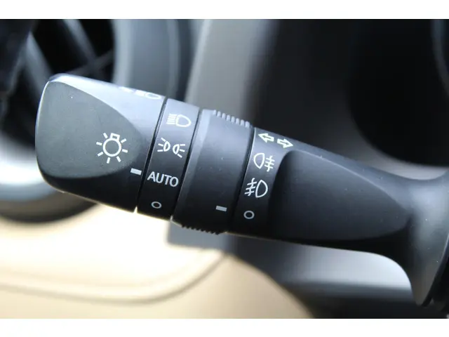 Toyota RAV4 2.5 Hybrid Energy Plus 2019 Hybride Benzine 22