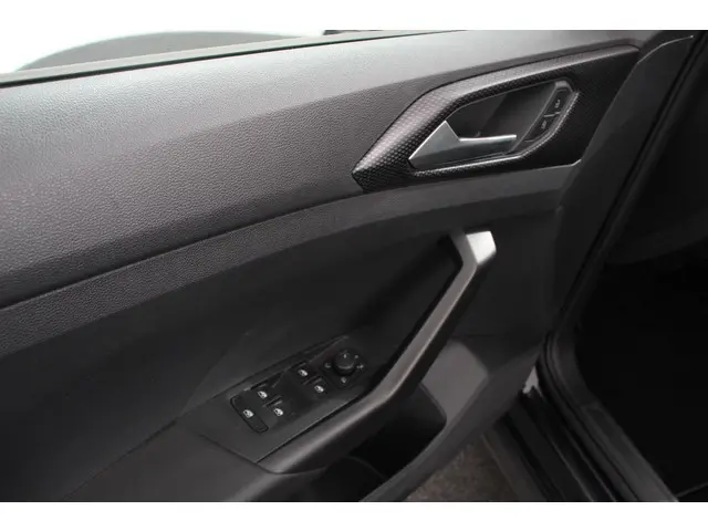 Volkswagen T-Cross 1.0 TSI 110pk DSG Life 2022 Benzine 11