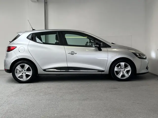 Renault Clio 0.9 TCe ECO Collection 2013 Benzine 8