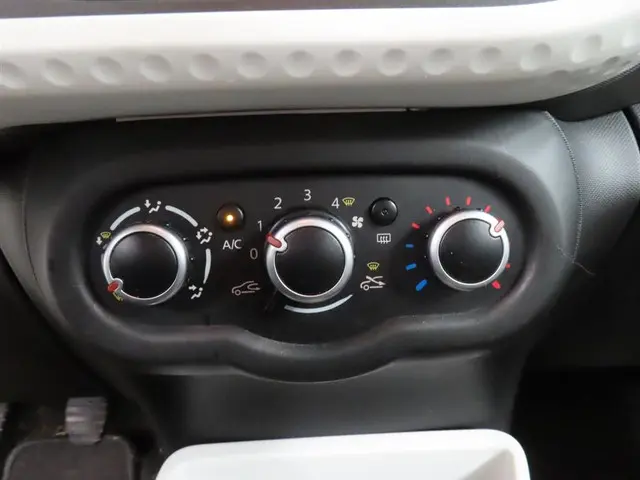 Renault Twingo 1.0 SCe Collection 2018 Benzine 10