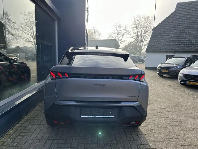 Peugeot 3008 1.2 Hybrid 145 GT 2024 Hybride Benzine 23