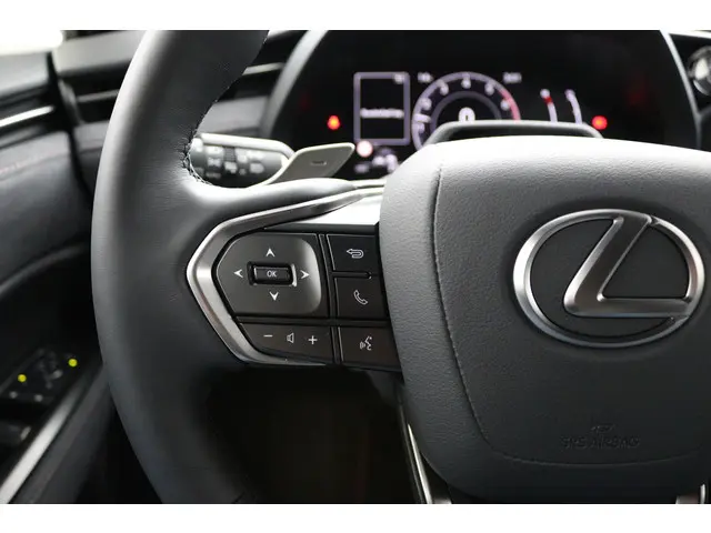 Lexus LBX Cool 2WD 2026 Hybride Benzine 18