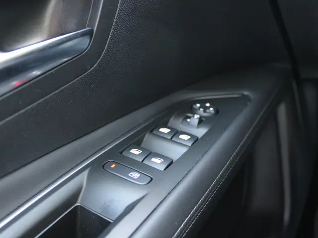 Peugeot 3008 1.2 PureTech Allure 2018 Benzine 21