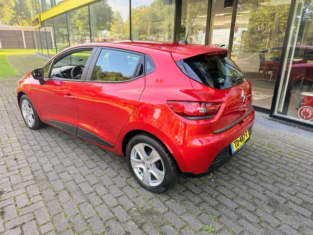 Renault Clio 1.2 16V 2013 Benzine 3