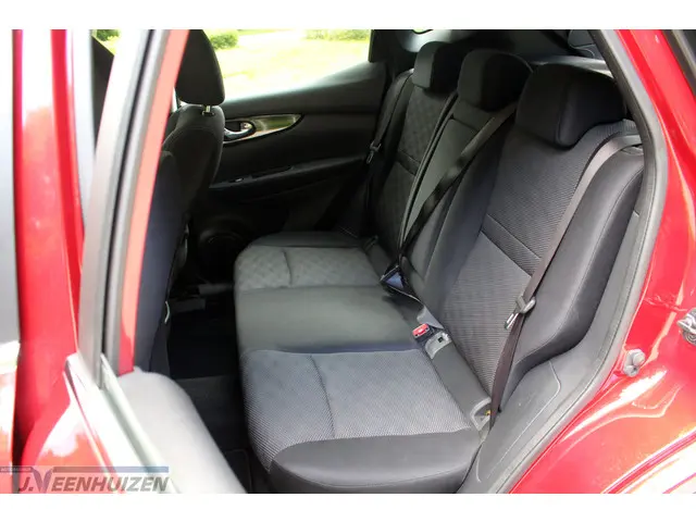 Nissan QASHQAI 1.2 Acenta 2015 Benzine 11