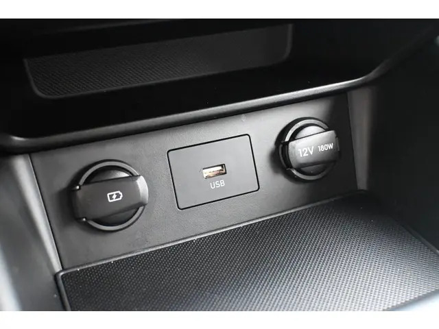 Hyundai Kona 1.6 GDI HEV Fashion 2022 Hybride Benzine 23