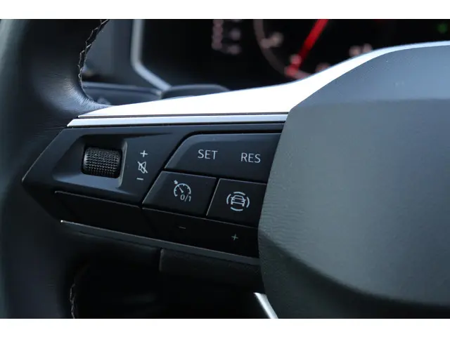 SEAT Tarraco 1.5 TSI DSG 2022 Benzine 18