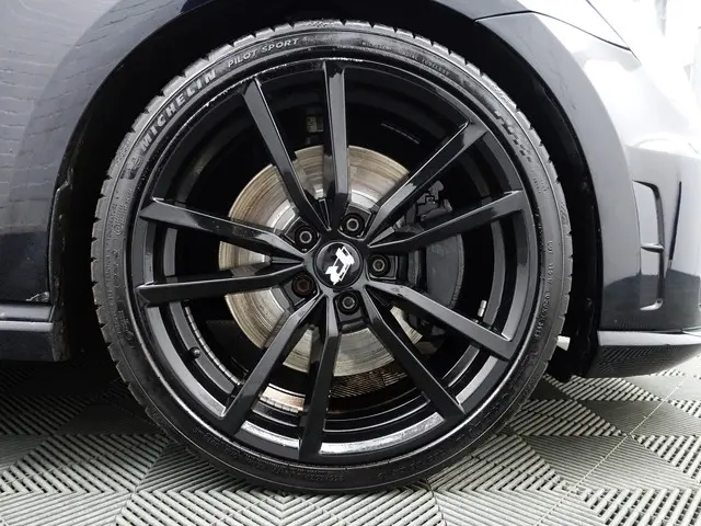 Volkswagen Golf 2.0 TSI R 4Motion Aut- 2014 Benzine 30