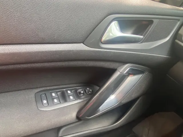 Peugeot 308 SW 1.2 PureTech Allure 2017 Benzine 18