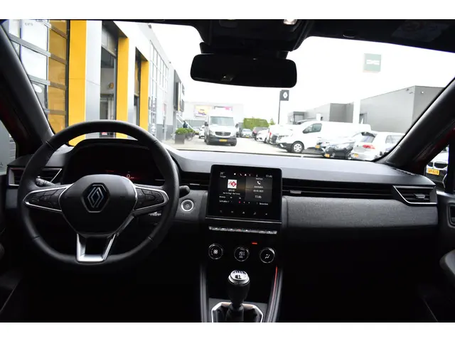 Renault Clio TCe 90 GPF techno 2024 Benzine 9