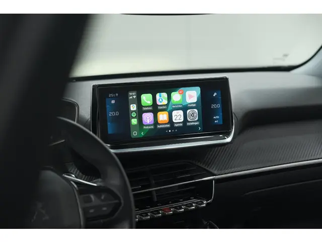 Peugeot 2008 PureTech 130 Allure 2020 Benzine 53