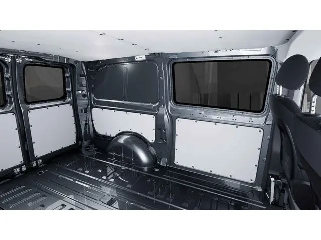 Mercedes-Benz Vito 114 CDI L2 Pro 2025 Diesel 10