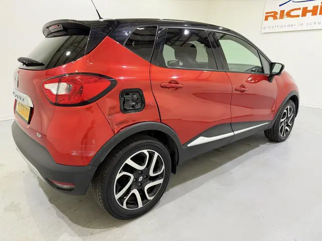 Renault Captur 0.9 TCe Helly Hansen NAP 2015 Benzine 6