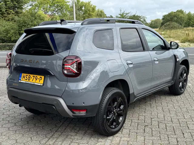 Dacia Duster 1.3 TCe 150 Extreme 2024 Benzine 7
