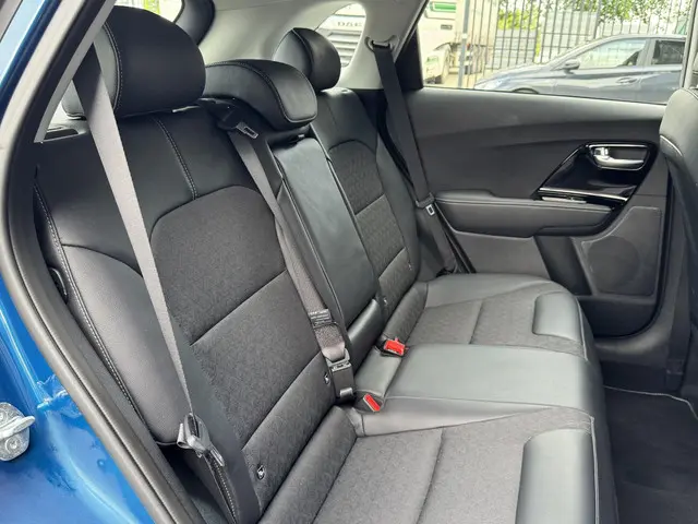 Kia Niro 1.6 GDI HYBRID DYNAMICLINE 2020 Hybride Benzine 12
