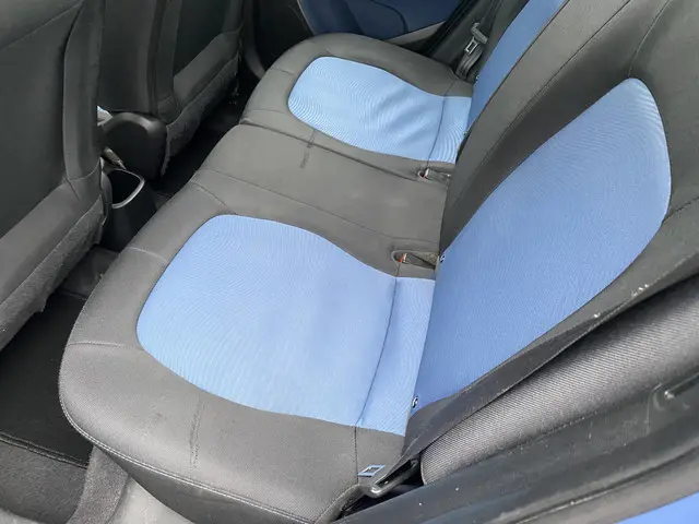 Hyundai i10 1.0i i-Motion Comfort 2016 Benzine 24