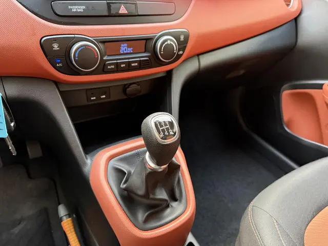 Hyundai i10 1.0i i-Motion Comfort 2016 Benzine 21