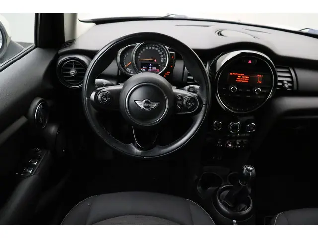 MINI One Mini 1.2 Business 2016 Benzine 2