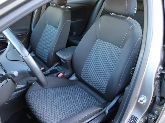 Opel Astra 1.4 150PK Automaat Business+ 2016 Benzine 9