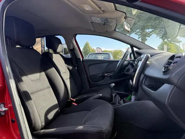 Renault Clio 0.9 TCe Expression 2014 Benzine 9