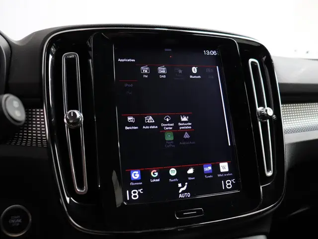 Volvo XC40 T2 Automaat R-Design 2021 Benzine 23