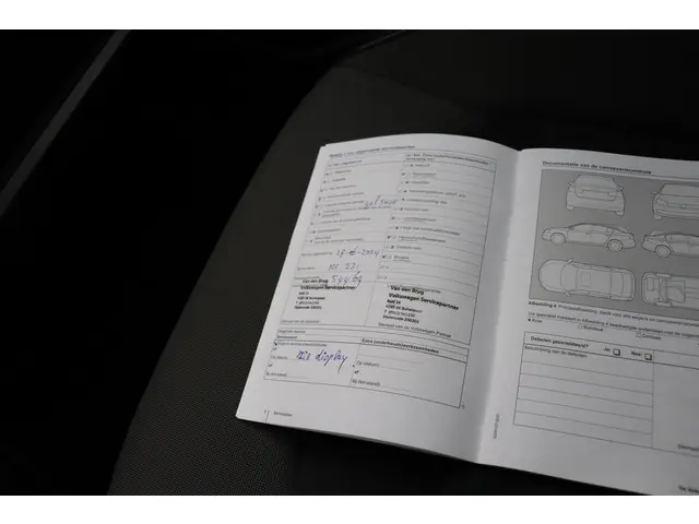 Volkswagen Golf Sportsvan 1.2 TSI Highline 2015 Benzine 27