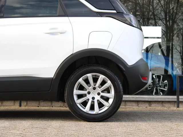 Opel Crossland 1.2 Turbo Elegance 2022 Benzine 12