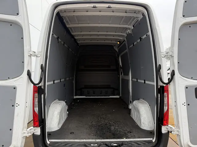 Mercedes-Benz eSprinter 312 2022 Elektrisch 12