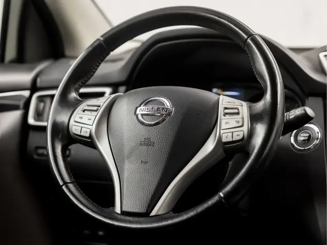 Nissan QASHQAI 1.2 Connect Sport 2014 Benzine 18