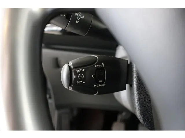 Citroën C3 1.2 PureTech Exclusive 2015 Benzine 19