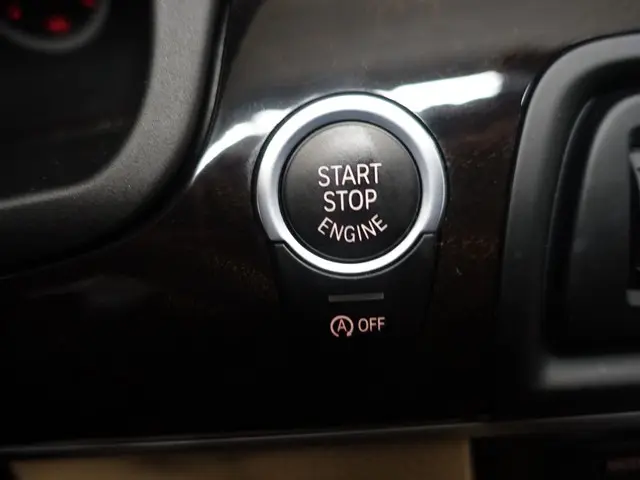 BMW 5 Serie 528i High Executive Iuxury Aut- 2014 Benzine 27