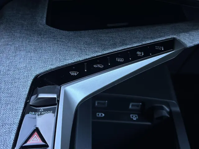 Peugeot e-3008 GT Avantage 210 73 kWh 2025 Elektrisch 31