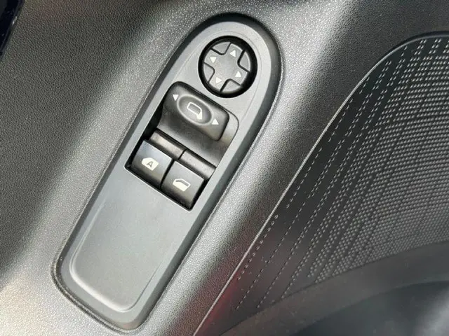 Citroën C3 1.2 PureTech Business / Led / Navi / 2016 Benzine 7
