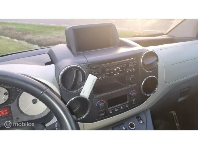 Citroën Berlingo combi 1.6 VTi XTR exclusive 2013 Benzine 7