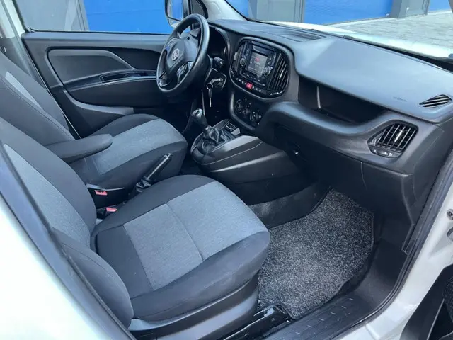 Fiat Doblò Cargo 1.3 MJ L1H1 nieuwe apk 2018 Diesel 12